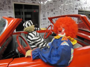 "Achei divertido e comprei", contou Dezer sobre o carro com duas frentes. Foto de Carla Guarilha.