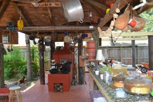 Fogão a lenha da Fazendinha da Regina mata a saudade dos brasileiros na Flórida. Foto de Carla Guarilha