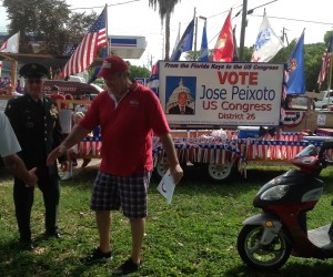Peixoto em comício este último fim de semana. Foto: coretsia da campanha
